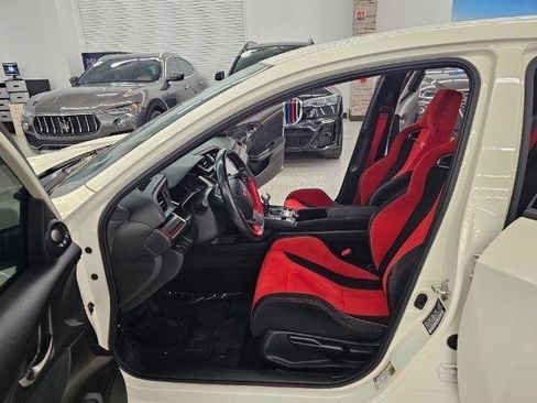 Used 2017 Honda Civic Type R image 31
