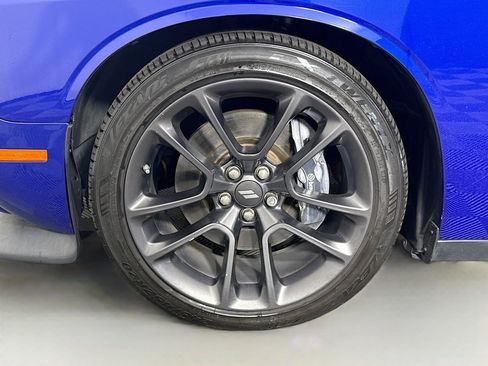 Used 2021 Dodge Challenger R/T Scat Pack w/ Scat Pack Stripe image 36