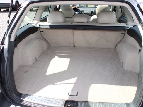 Used 2005 Subaru Outback 3.0R L.L. Bean AWD/4WD image 24