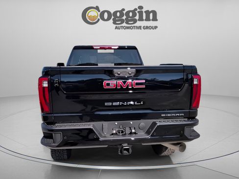 New 2026 GMC Sierra 3500 Denali image 9