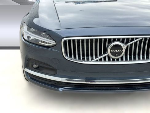 Used 2025 Volvo S90 B6 Ultra image 11