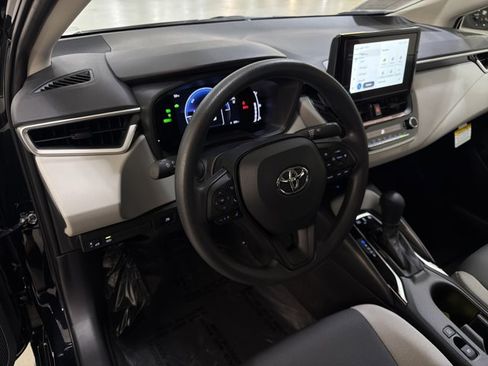 Used 2026 Toyota Corolla LE w/ LE Premium Package FWD image 14