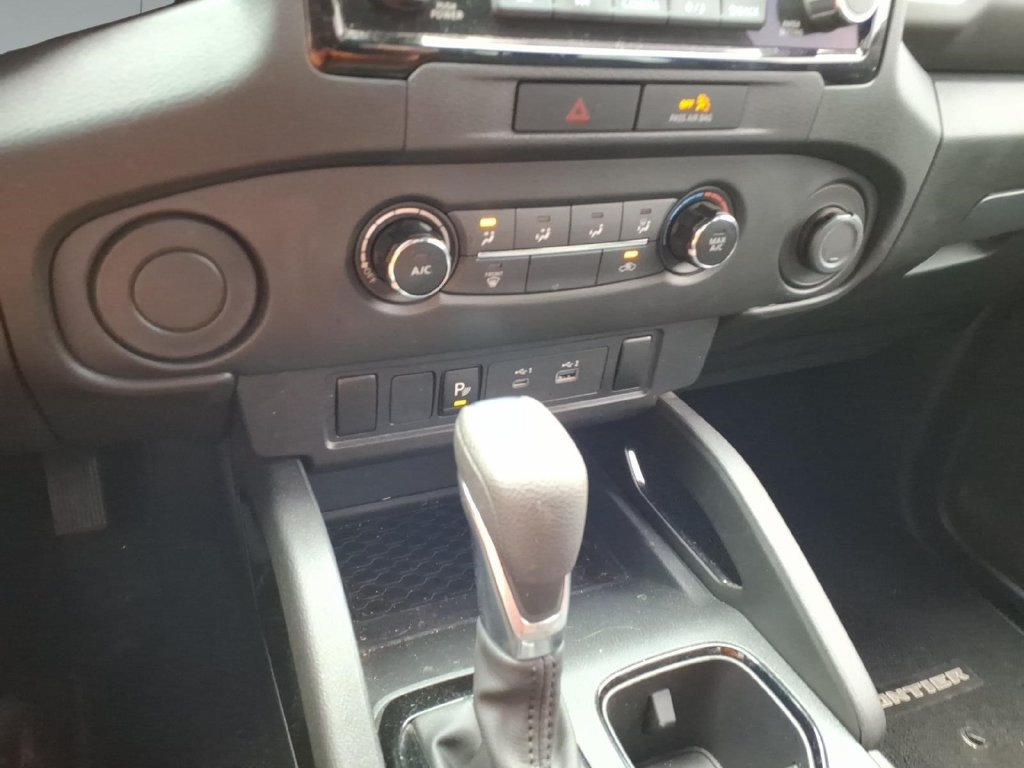 Used 2023 Nissan Frontier SV w/ Midnight Edition Package RWD image 22