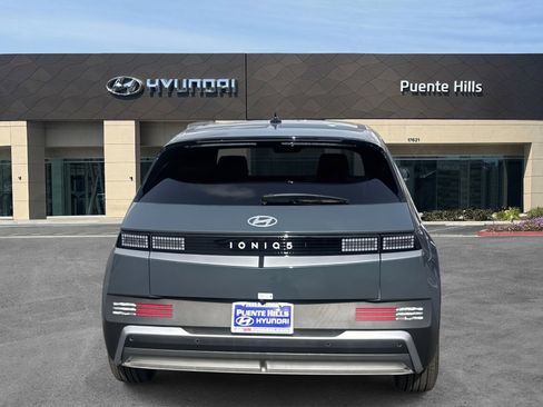 New 2026 Hyundai Ioniq 5 SEL image 5