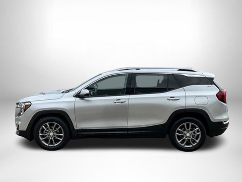 Certified 2022 GMC Terrain SLT image 8