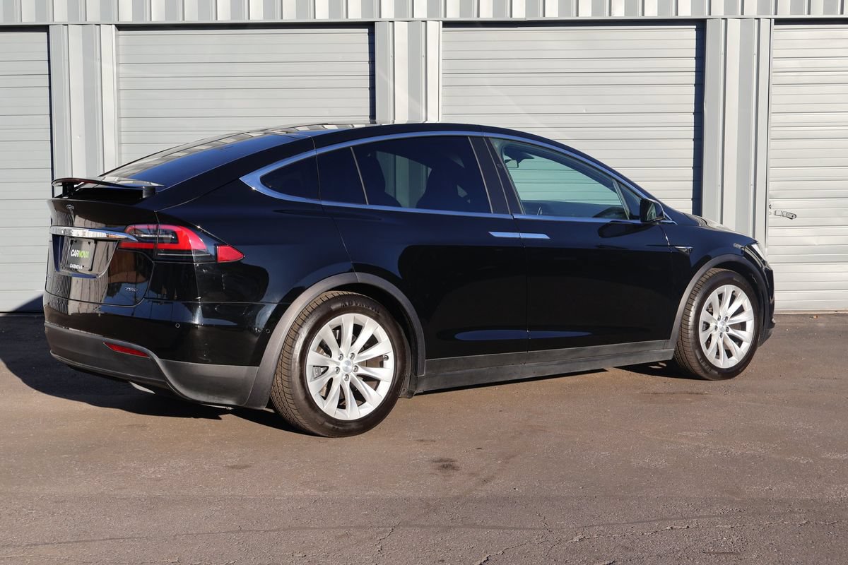 Used 2018 Tesla Model X 75D AWD/4WD image 6