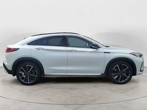 New 2025 INFINITI QX55 Essential image 6