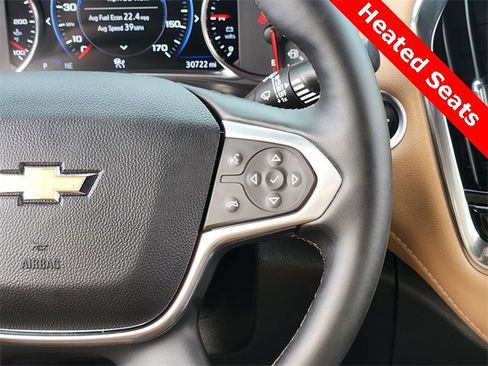 Used 2023 Chevrolet Traverse Premier image 28