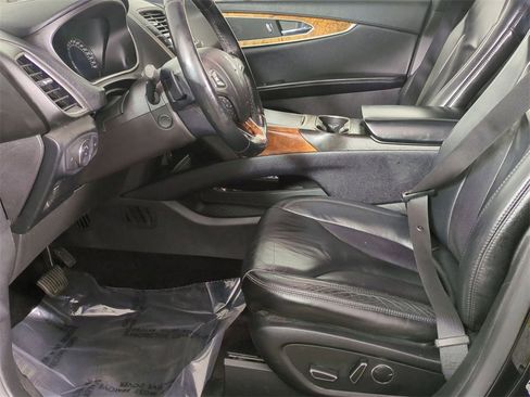 Used 2016 Lincoln MKX Select w/ Select Plus Package image 19