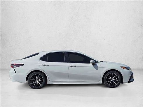 Certified 2023 Toyota Camry SE w/ Cold Weather Package FWD image 4