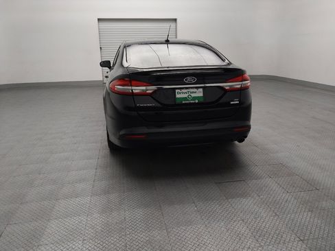 Used 2018 Ford Fusion SE w/ Equipment Group 201A FWD image 6
