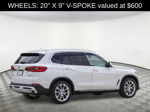 Used 2023 BMW X5 sDrive40i w/ Parking Assistance Package RWD image 4