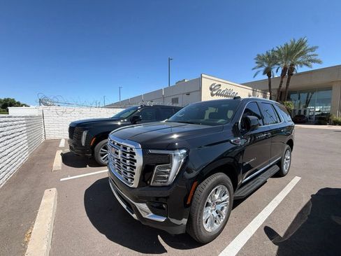 Used 2026 GMC Yukon Denali AWD/4WD image 2