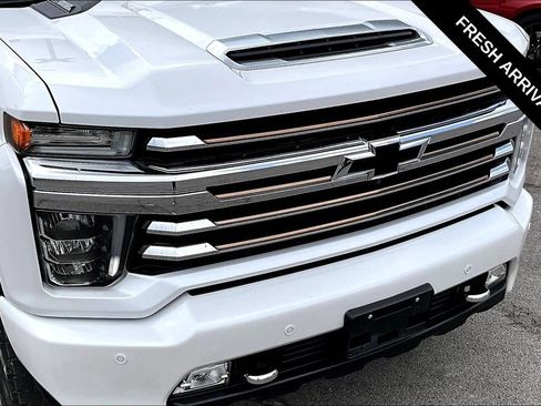 Used 2021 Chevrolet Silverado 2500 High Country w/ Z71 Off-Road Package AWD/4WD image 33