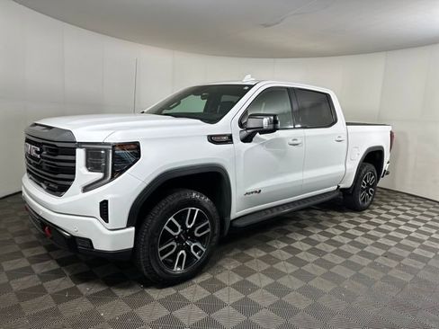 Used 2022 GMC Sierra 1500 AT4 w/ AT4 Premium Package image 7