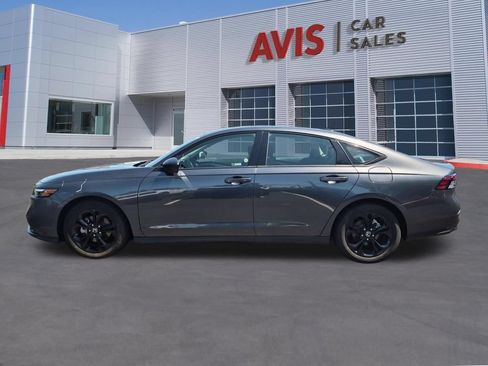 Used 2025 Honda Accord SE image 10