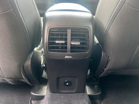 Used 2023 Ford Escape Active AWD/4WD image 18