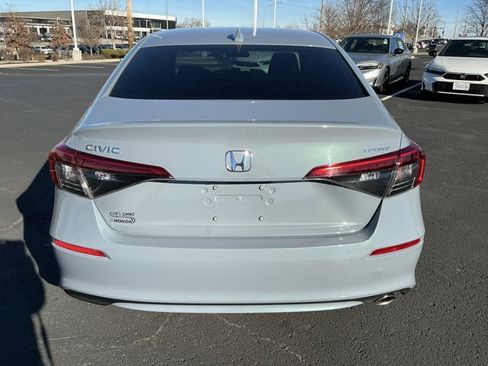 Used 2024 Honda Civic Sport image 4