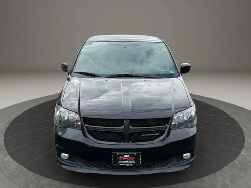 Used 2014 Dodge Grand Caravan SXT FWD image 4