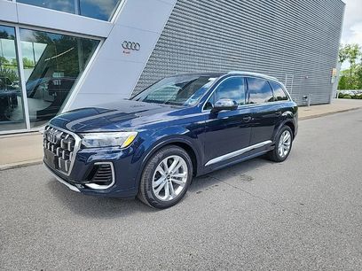 Used 2025 Audi Q5 Premium w/ Convenience Package