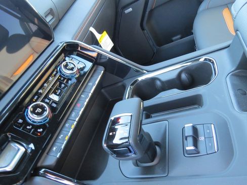 New 2025 GMC Sierra 1500 AT4 w/ AT4 Premium Package image 19