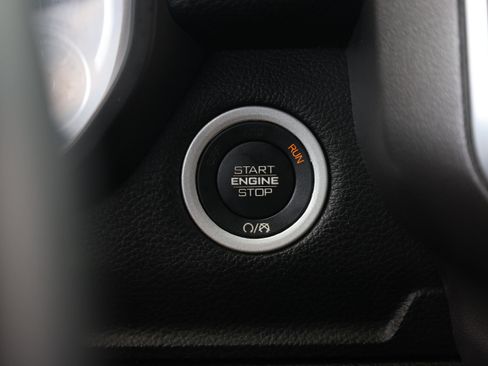 Used 2023 RAM 1500 Big Horn AWD/4WD image 11