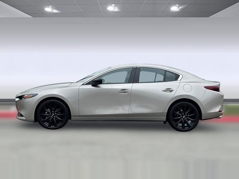Used 2025 MAZDA MAZDA3 s FWD image 2