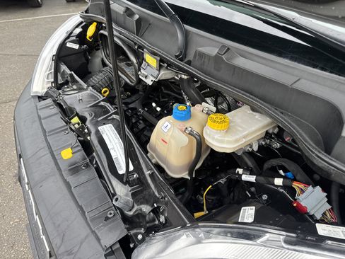 Used 2025 RAM ProMaster 2500 w/ Power Group image 12