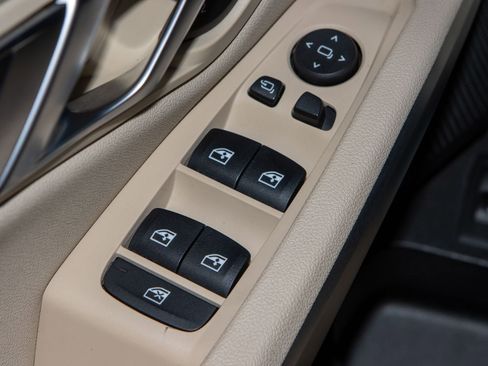 Used 2020 BMW 330i Sedan image 26