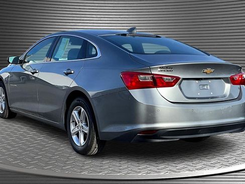 Used 2024 Chevrolet Malibu LT image 4