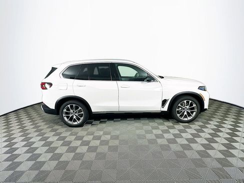 New 2026 BMW X5 xDrive40i w/ Climate Comfort Package image 10