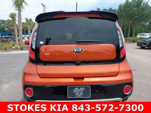 Used 2018 Kia Soul ! w/ Tech Package FWD image 6