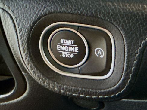 Used 2020 Mercedes-Benz GLE 450 4MATIC w/ 3rd Row Seat Package image 21