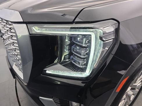 Used 2024 GMC Yukon Denali image 14