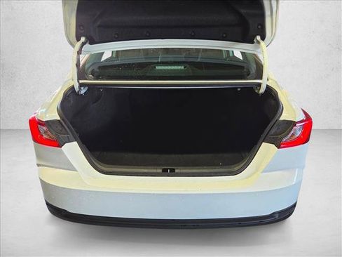 Used 2025 Toyota Camry LE FWD image 17