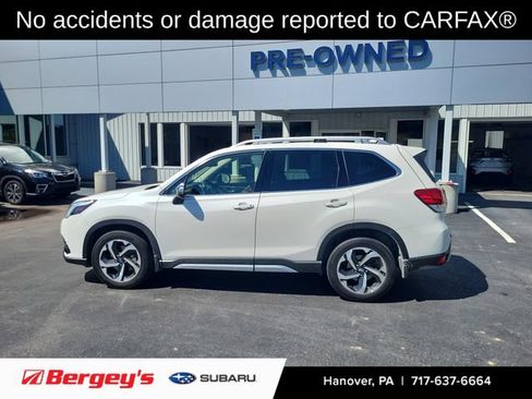 Certified 2023 Subaru Forester Touring AWD/4WD image 2