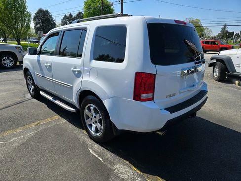 Used 2011 Honda Pilot Touring image 5