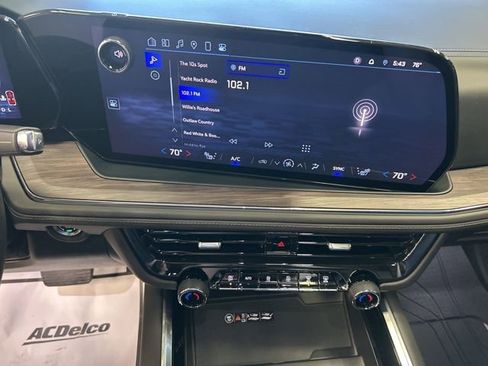 Used 2025 Chevrolet Tahoe Z71 w/ Z71 Off-Road Package image 24