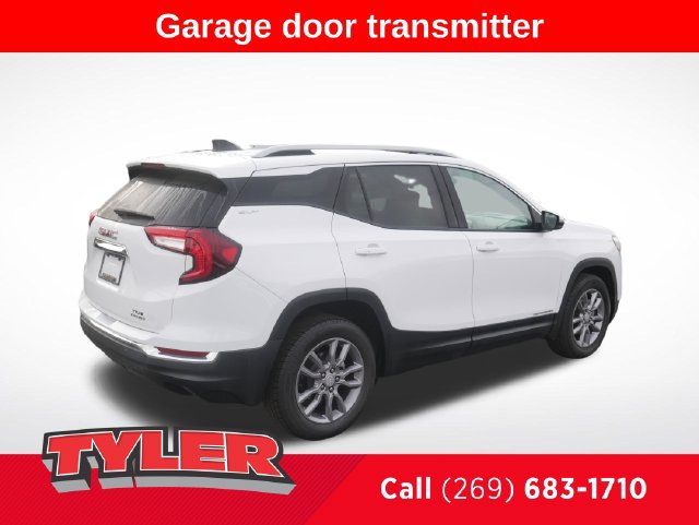 Used 2024 GMC Terrain SLT AWD/4WD image 8