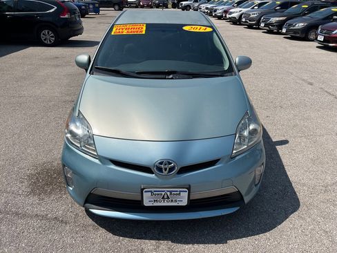 Used 2014 Toyota Prius Plug-In Hybrid image 4