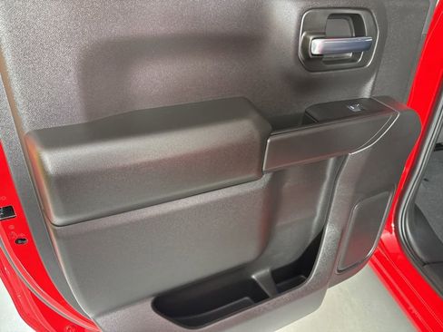 Used 2025 Chevrolet Silverado 1500 Custom image 40