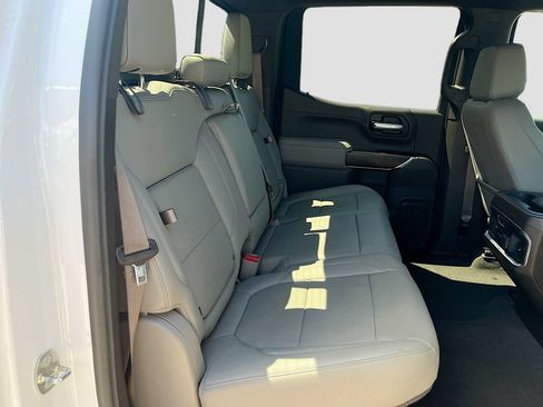 Used 2021 GMC Sierra 1500 SLT w/ SLT Premium Plus Package AWD/4WD image 28