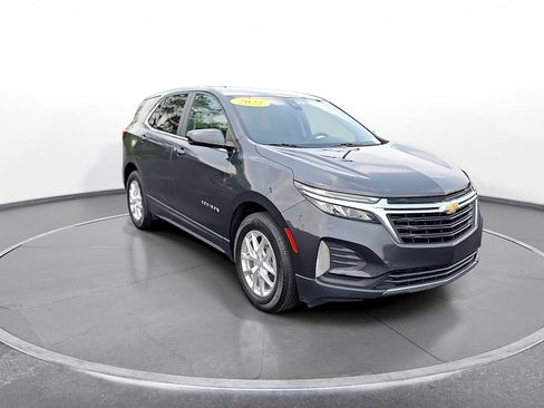 Used 2022 Chevrolet Equinox LT FWD image 2