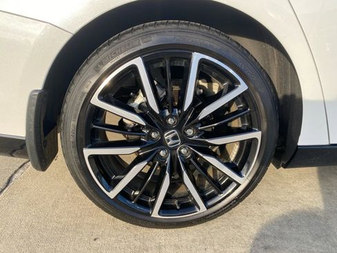 Certified 2024 Honda Accord Touring image 27