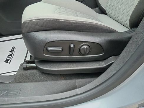 Certified 2023 Chevrolet Equinox LS w/ LS Convenience Package FWD image 20