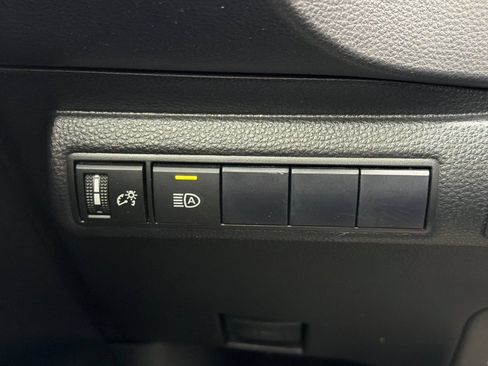 Used 2022 Toyota Corolla LE w/ Carpet Mat Package (TMS) FWD image 30