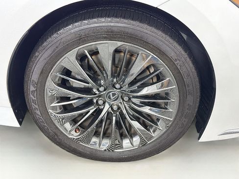 Used 2021 Lexus LS 500 RWD image 34