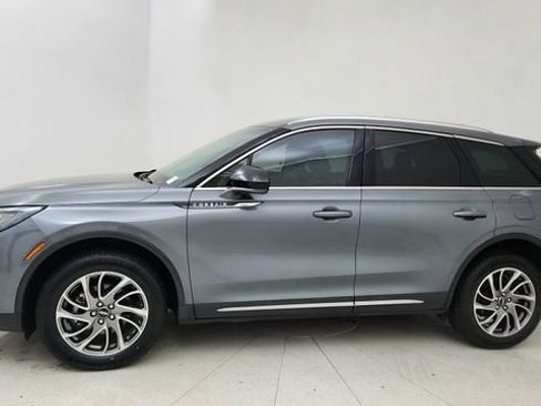 Used 2022 Lincoln Corsair FWD image 3