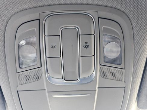 Used 2019 Hyundai Santa Fe SEL AWD/4WD image 40