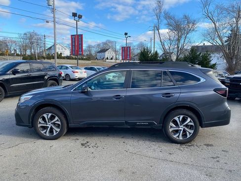 Used 2022 Subaru Outback Limited AWD/4WD image 9